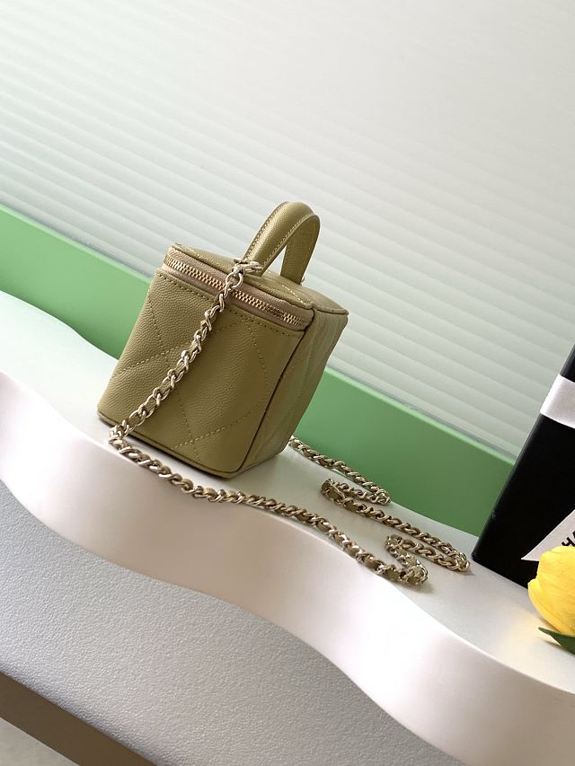 CC original grained calfskin vanity with chain AP4936 khaki green