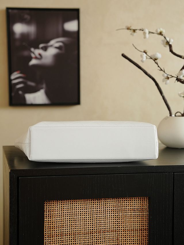 CC original lambskin medium shopping bag AS6240 white