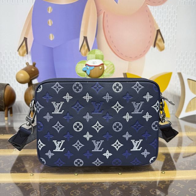 Louis vuitton original calfskin trio messenger bag M28618 blue