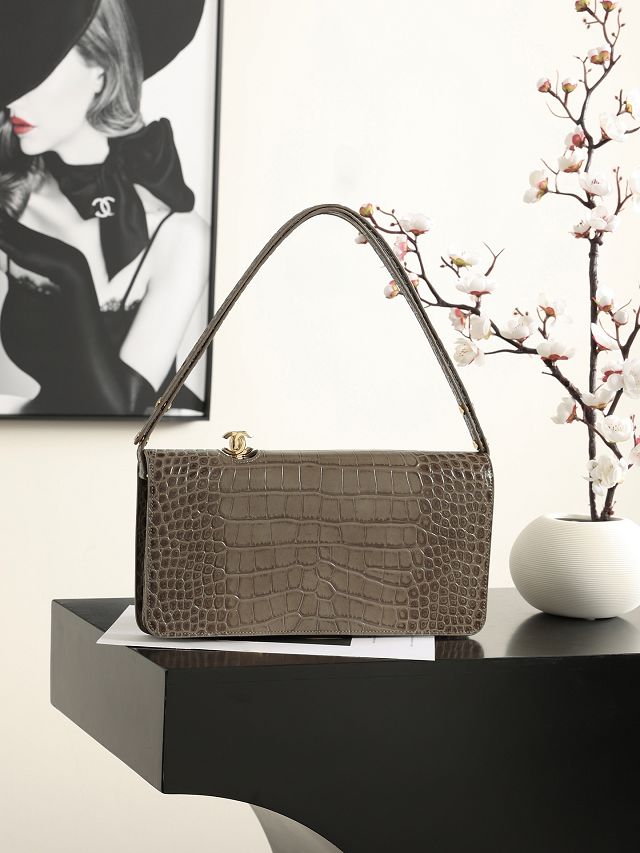 CC calfskin clutch with strap AP6251