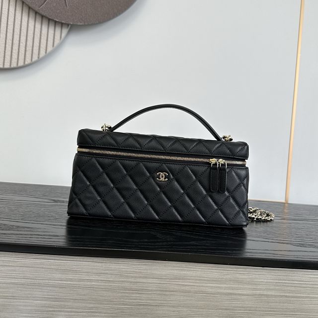CC grained calfskin vanity with chain AP5436 black