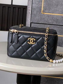 CC original grained calfskin vanity with chain AP4582 black