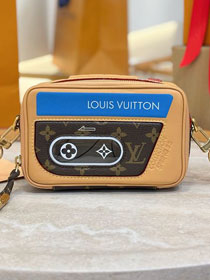 Louis vuitton original monogram canvas baladeur wearable wallet M14062